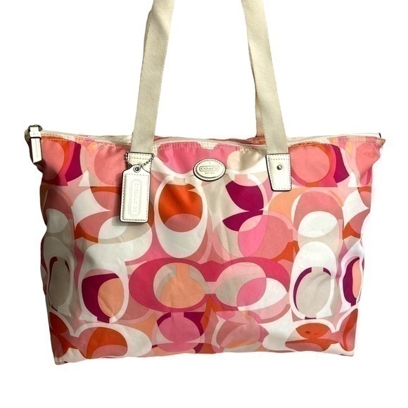 Coach daisy kaleidoscope print weekender bag pink white red - Picture 1 of 16
